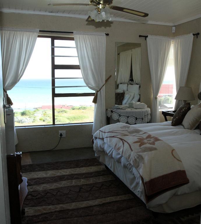 Oceanview Guesthouse Стрюйсбай Номер фото