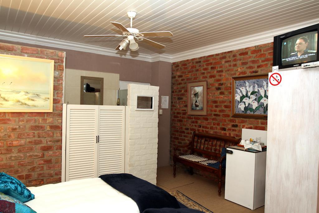 Oceanview Guesthouse Стрюйсбай Номер фото